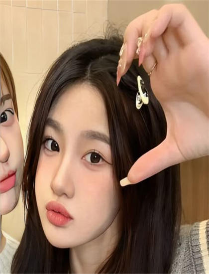 黑暗时代之无证妓女欣赏全攻略：看懂剧情与人物关系 增加艺术理解的实用方法